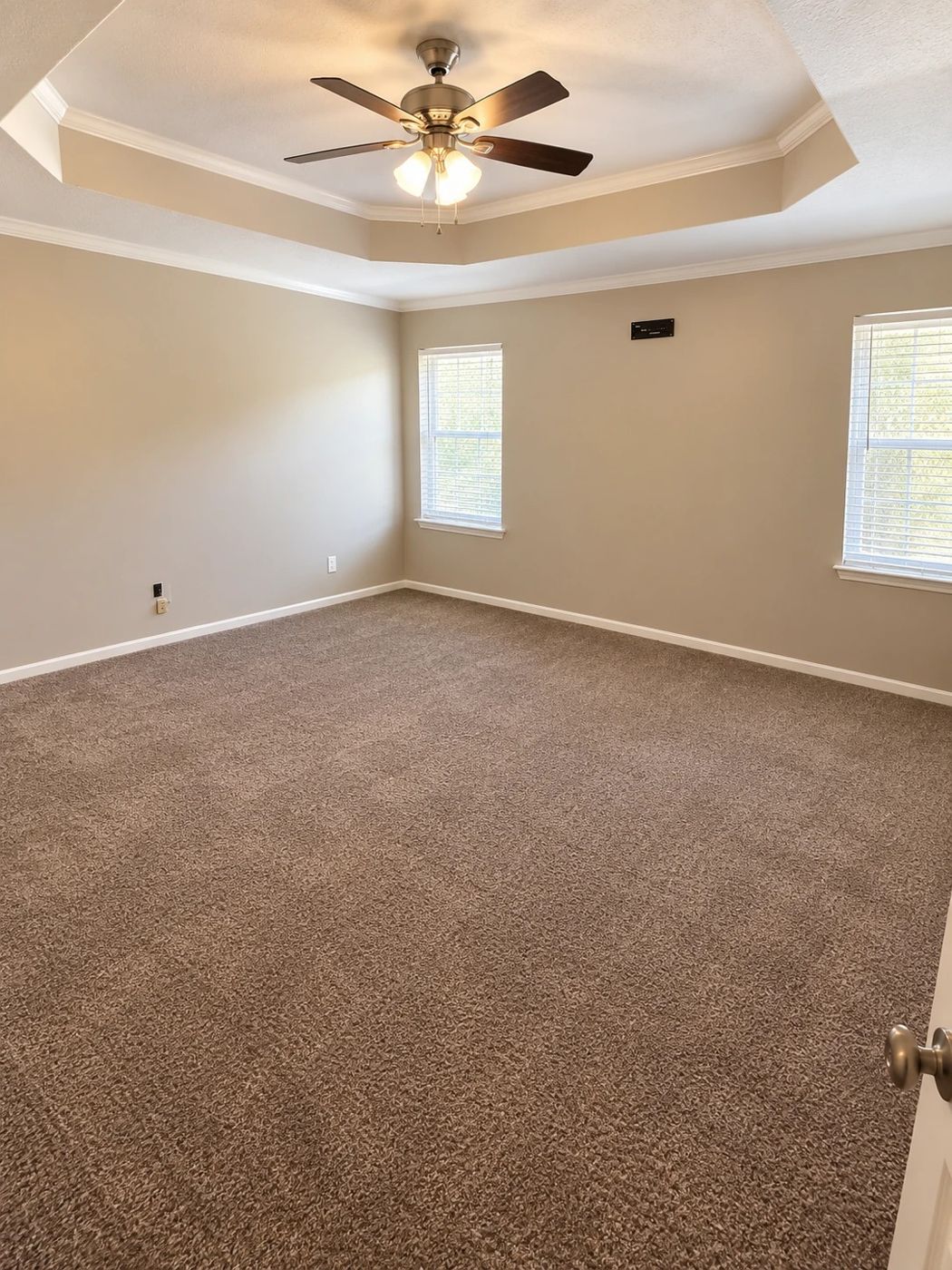Main bedroom, New Castle area, southwest Shreveport (71129)